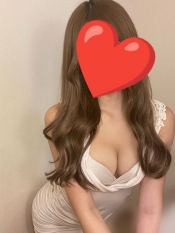 愛沢ゆうな