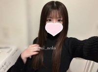 急遽明日、5日(土)シフト追加させてもらいました！🎀