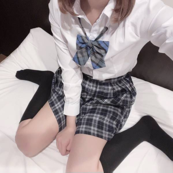 このあと【19:00-22:00】で緊急出勤します🎵