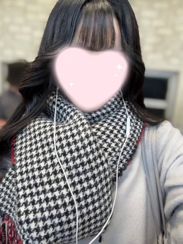 はじめまして！せりなです！