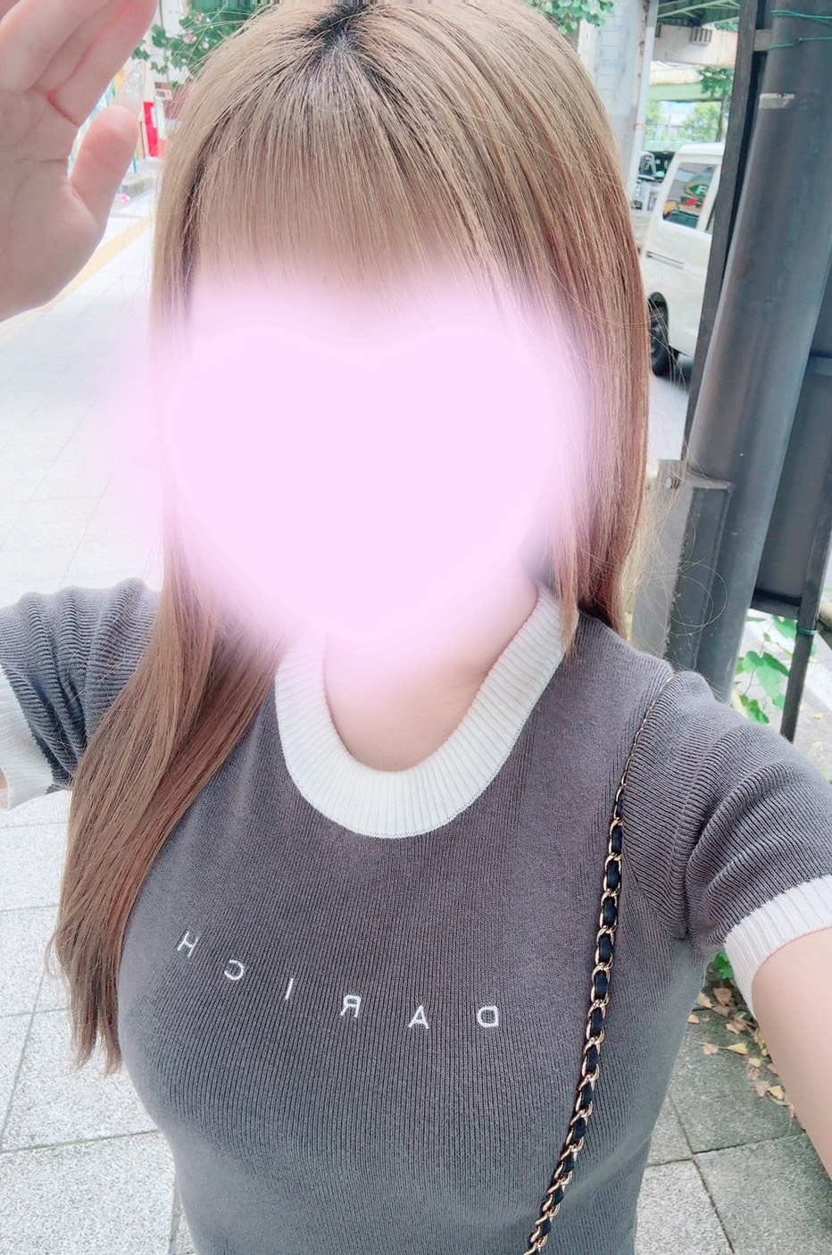 黒田りの　魅惑の色白Eカップ♪