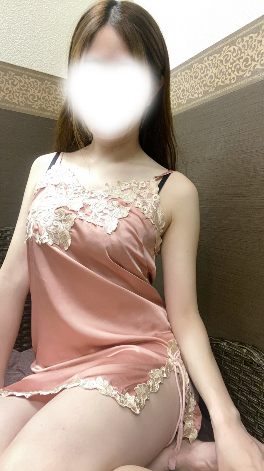 【メンズエステ田町 お願いSPA ～あなたのこってるとこはどこですか？～】ちなつ