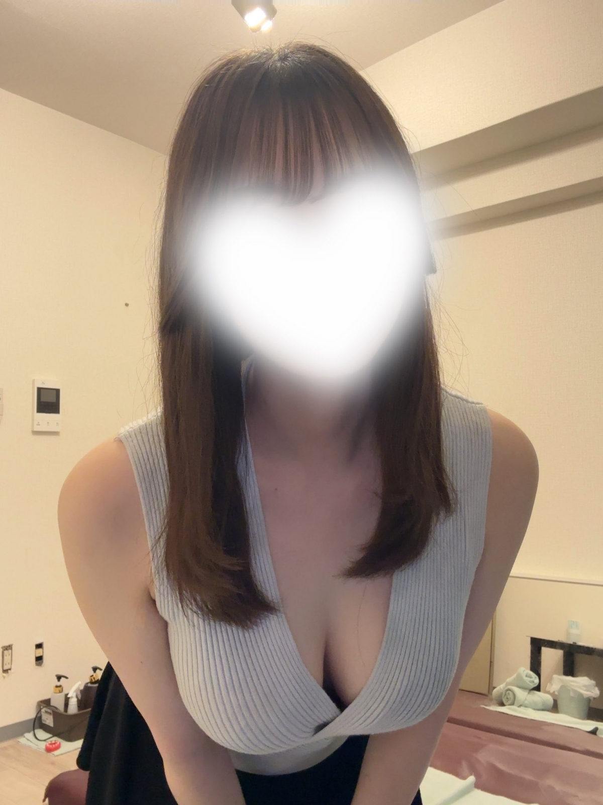 早坂あおい