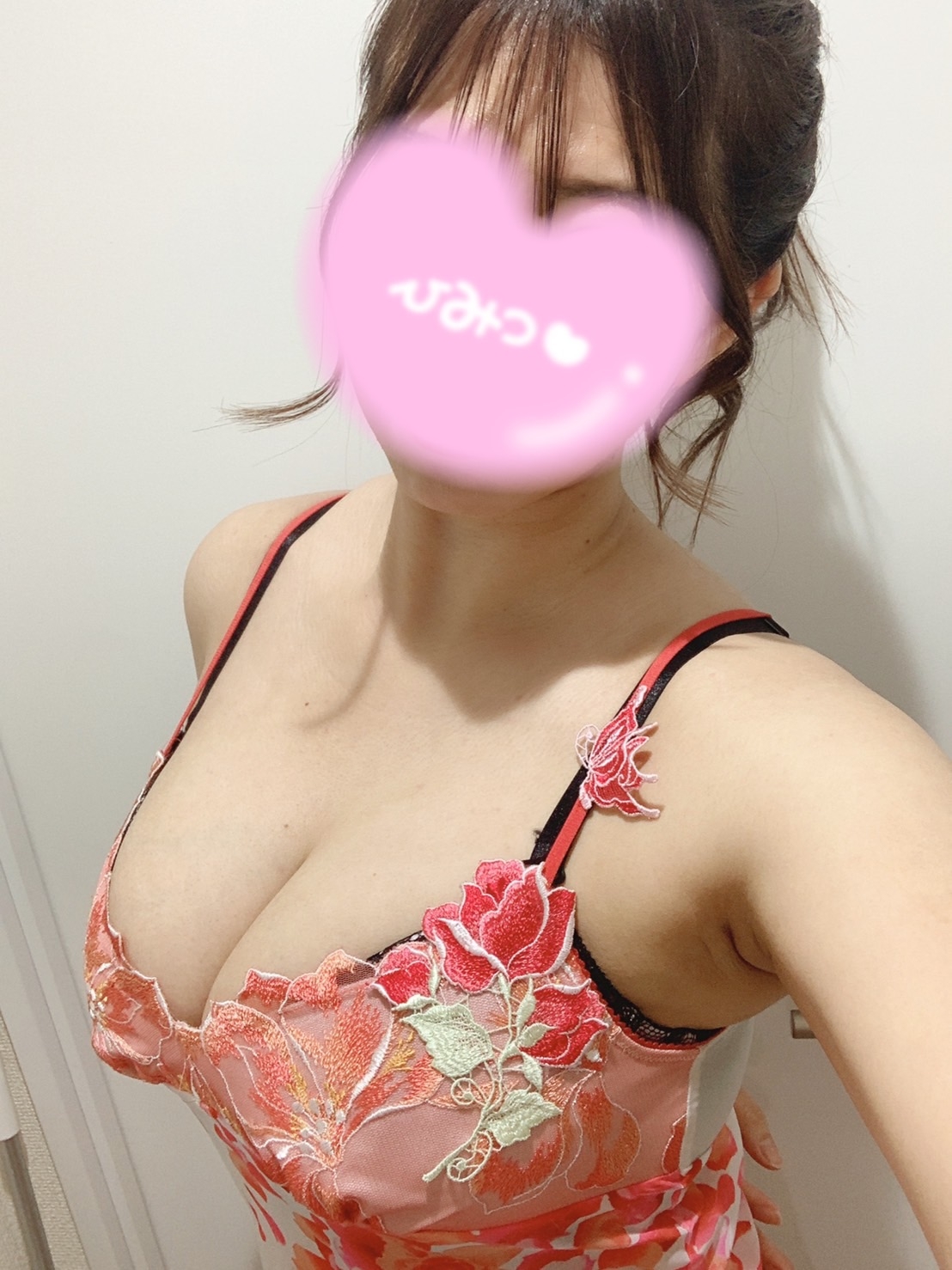 朝桐さゆみ